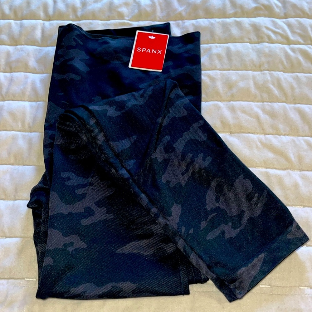 Spanx seamless leggings Black Camo